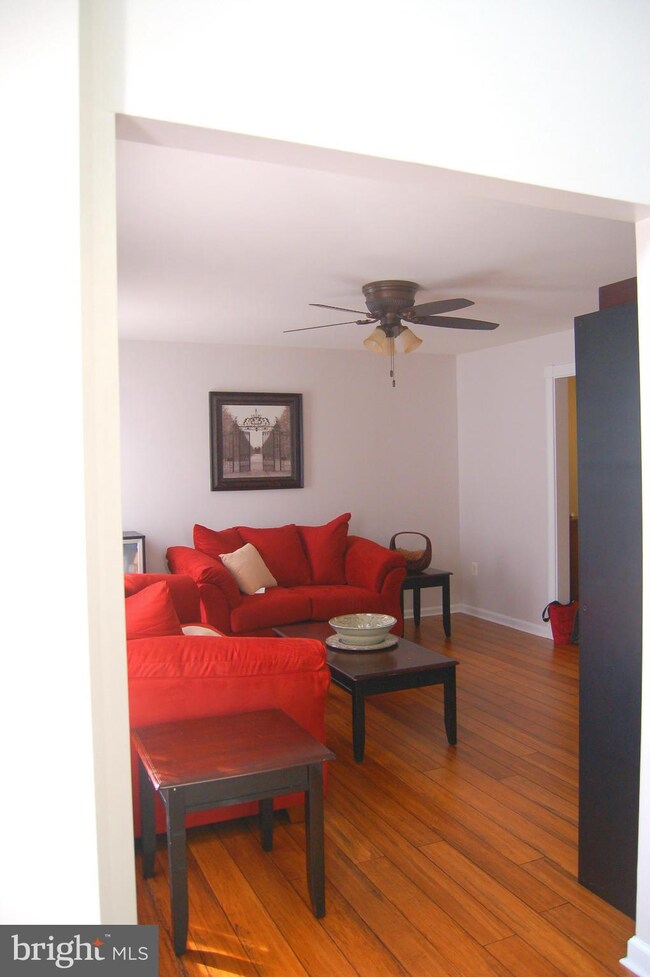 6378 Etheridge Ln, Manassas, VA 20112 - photo 6