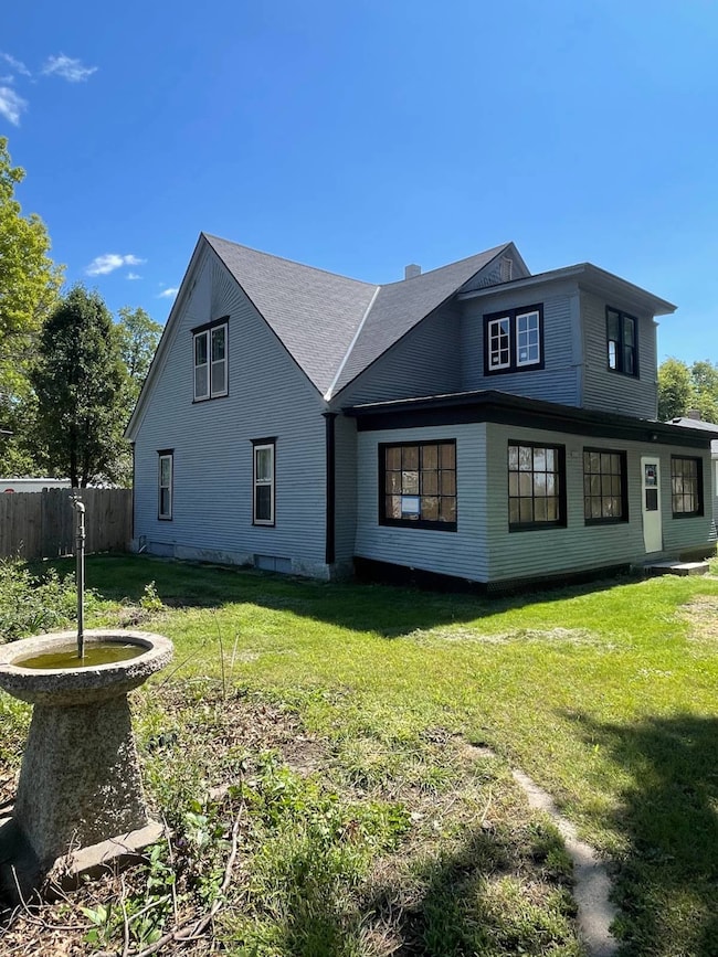 335 Windom St, Orchard, NE 68764 - photo 3