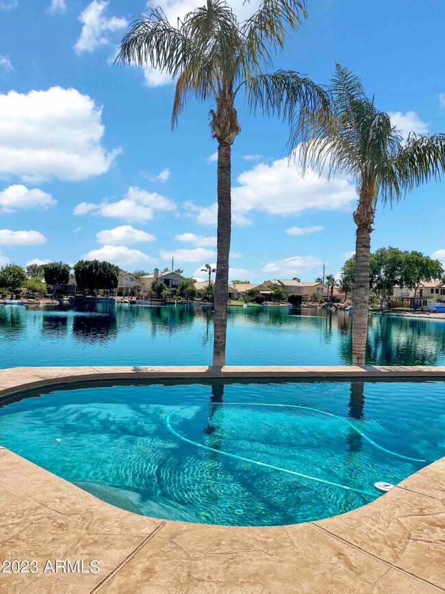 1371 E Butler Cir, Chandler, AZ 85225 - photo 2