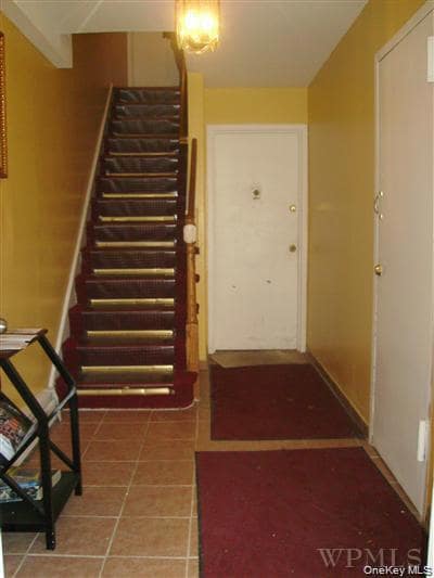 658 E 216th St unit 3, Bronx, NY 10467 - photo 3