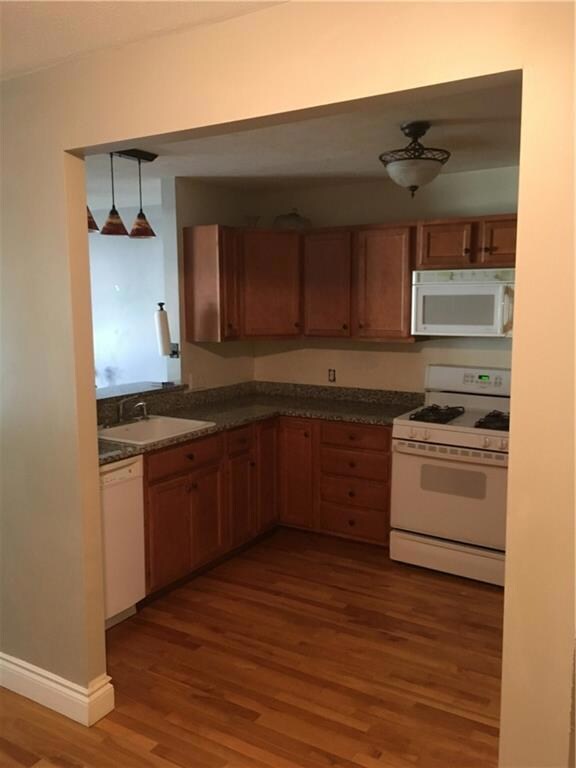 96 Ocean St unit 14, South Portland, ME 04106 - photo 2