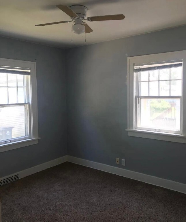 129 13th St NW, Cedar Rapids, IA 52405 - photo 4