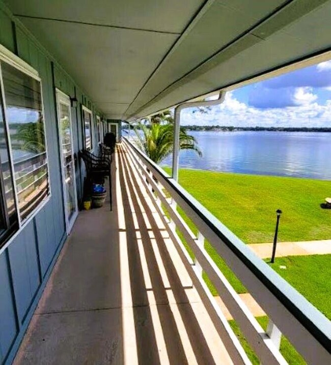 Bayview Front Door300