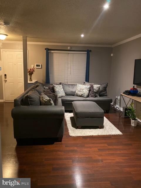 1200 Castlehaven Ct, Capitol Heights, MD 20743 - photo 2