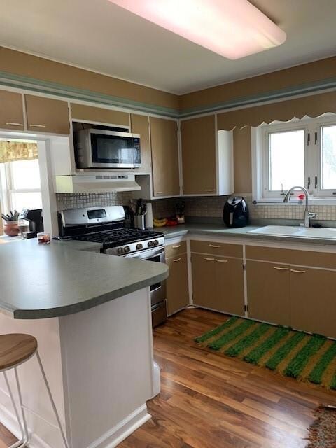 141 W Grove St, Alma Center, WI 54611 - photo 6