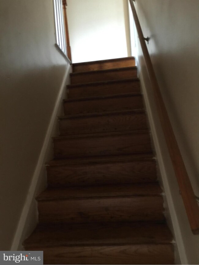 4118 Balfern Ave, Baltimore, MD 21213 - photo 5