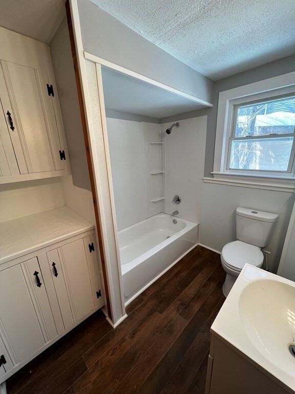 130 Maple Ave unit 1, Bridgewater, MA 02324 - photo 3