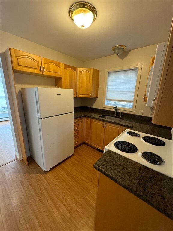 5 Concord Ct unit 7, Ashland, MA 01721 - photo 6