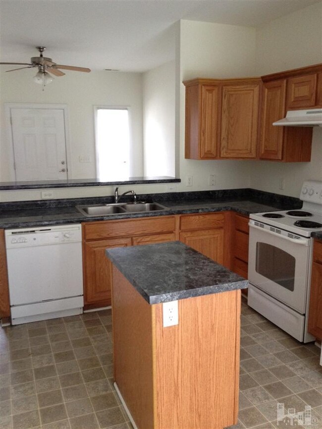 143 Raye Dr, Wilmington, NC 28412 - photo 3