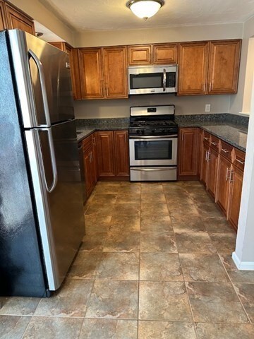 6 Old Meetinghouse Green unit 20, Norton, MA 02766 - photo 7