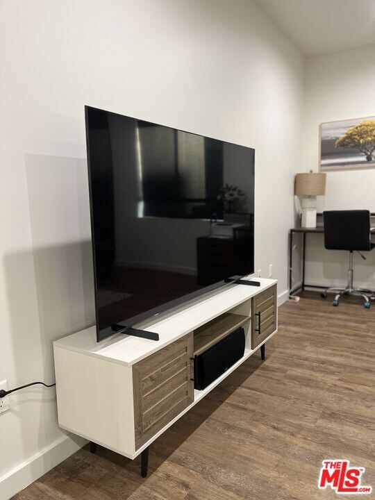 124 S Croft Ave unit 101, Los Angeles, CA 90048 - photo 6