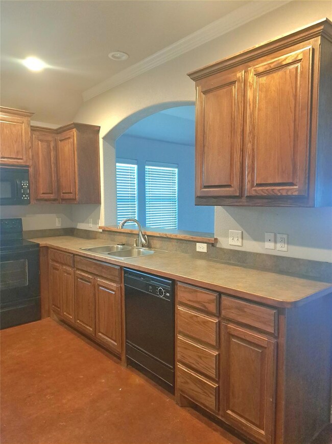 1301 Dicey Rd unit 209, Weatherford, TX 76085 - photo 5