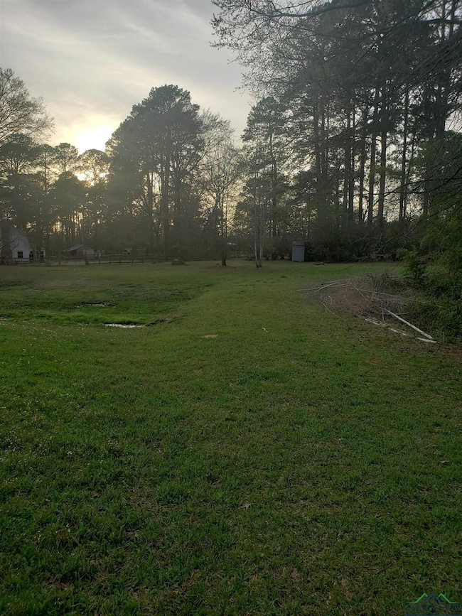 208 Piney Loop, Marshall, TX 75672 - photo 4