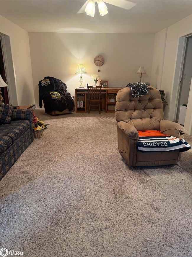 100 W Myrtle St, Toledo, IA 52342 - photo 6