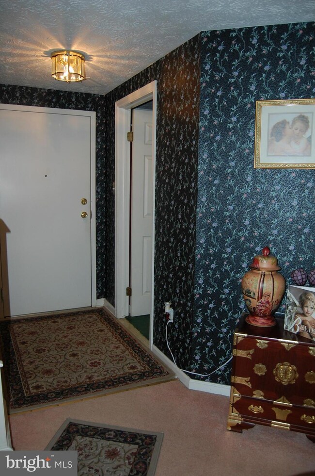 18704 Caledonia Ct unit E, Germantown, MD 20874 - photo 7