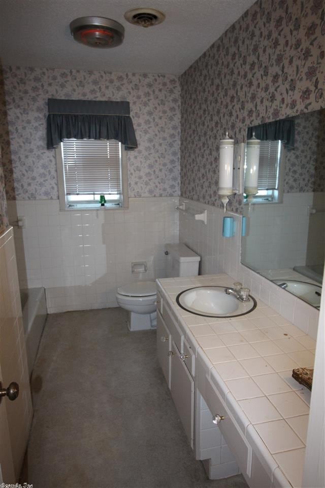 Upstairs bathroom 1