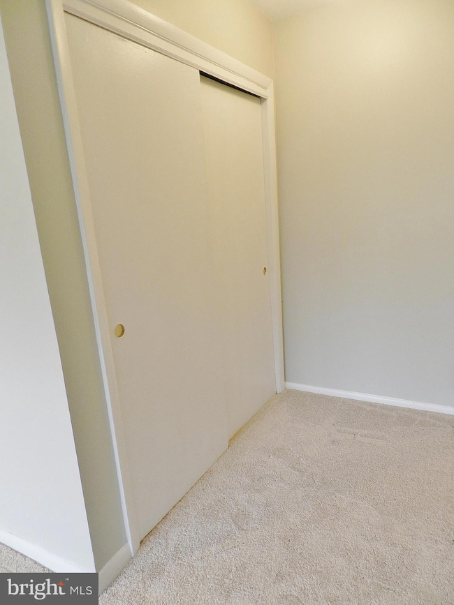 10722 West Dr unit 203, Fairfax, VA 22030 - photo 5