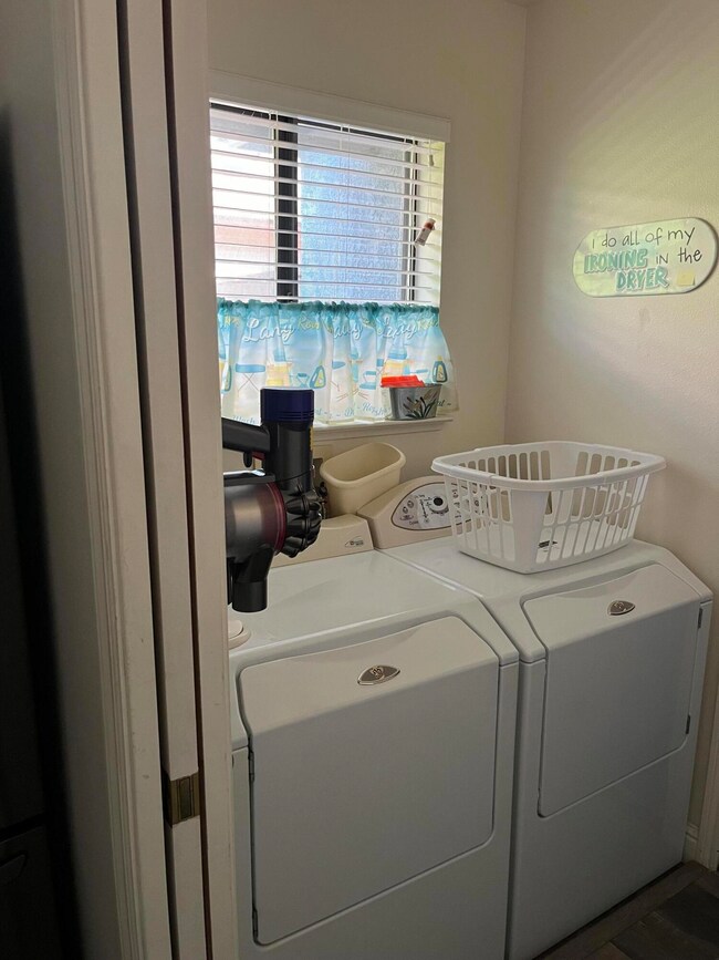 1962 Wineberry Path, Redding, CA 96003 - photo 7