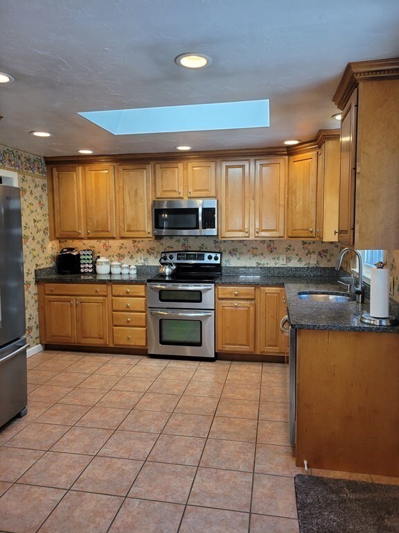 87 Indian Trail, Whitman, MA 02382 - photo 7