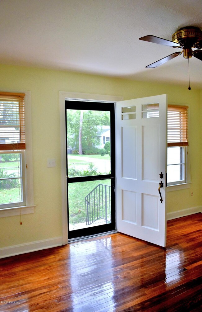 4726 Yerkes St, Jacksonville, FL 32205 - photo 4