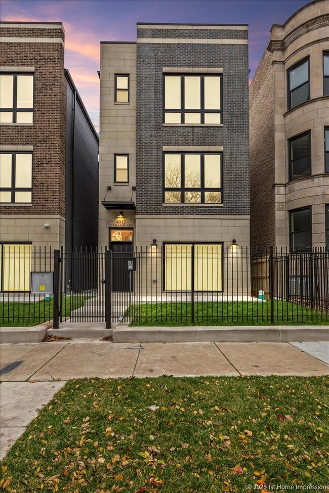 4932 S Champlain Ave, Chicago, IL 60615 - photo 2