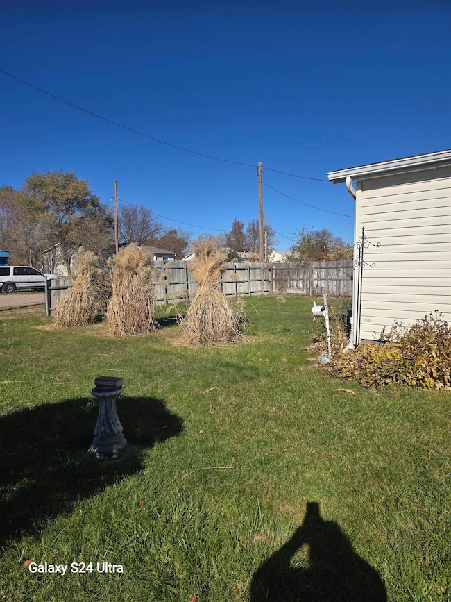 2721 W 8th St, North Platte, NE 69101 - photo 2