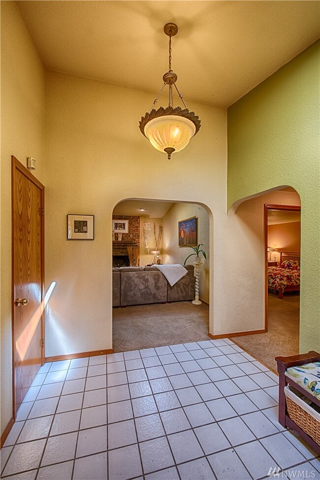 5401 76th Avenue Ct W, University Place, WA 98467 - photo 2