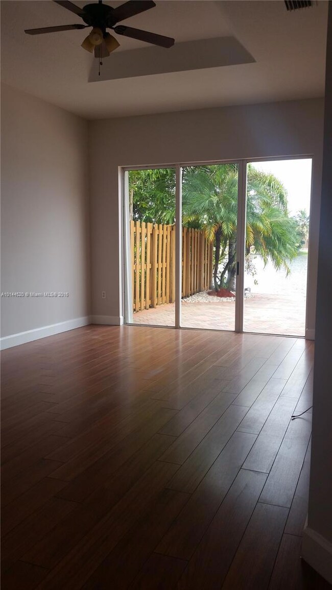 11000 NW 73rd St, Doral, FL 33178 - photo 5