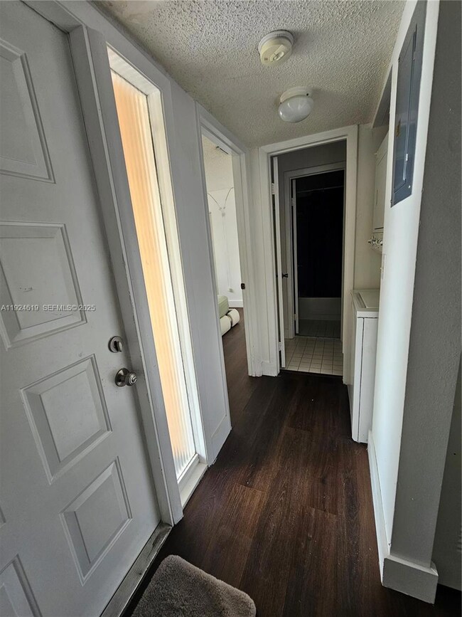 1002 Adams Ave unit 1002E, Homestead, FL 33034 - photo 6