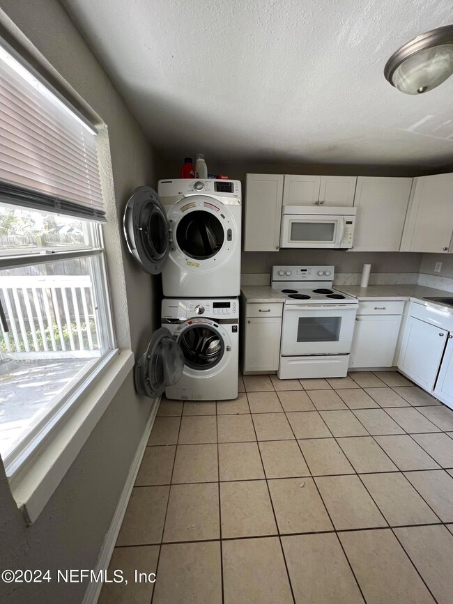 Full size washer and Dryer