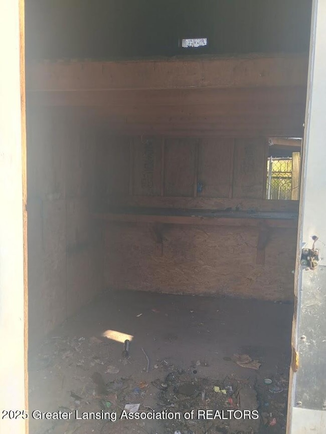 1320 Glenrose Ave, Lansing, MI 48915 - photo 6