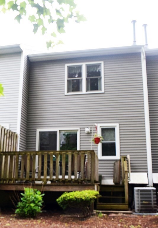 105 Tennis Plaza Rd unit 8, Dracut, MA 01826 - photo 2