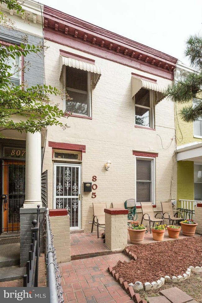 805 9th St NE, Washington, DC 20002 - photo 2