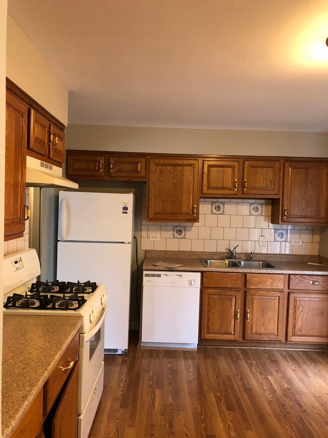 4330 190th Place, Country Club Hills, IL 60478 - photo 6