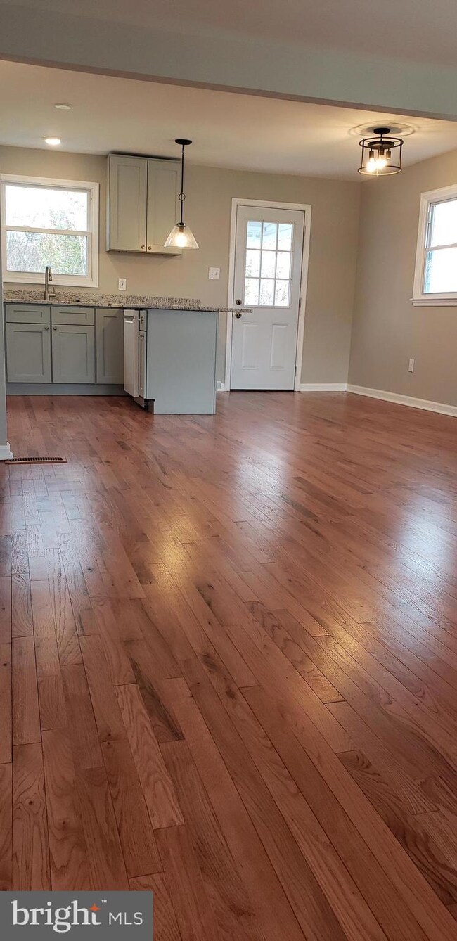 30 Stabilizer Dr, Middle River, MD 21220 - photo 6