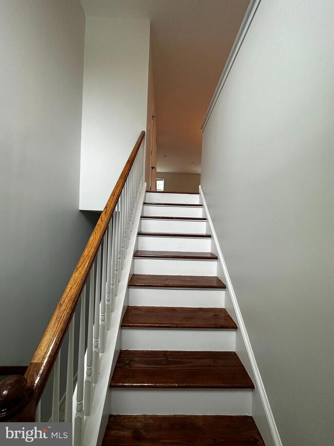 745 E Oak St, Norristown, PA 19401 - photo 2