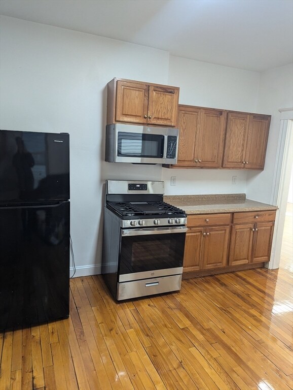 545 Revere St unit 1R, Revere, MA 02151 - photo 2