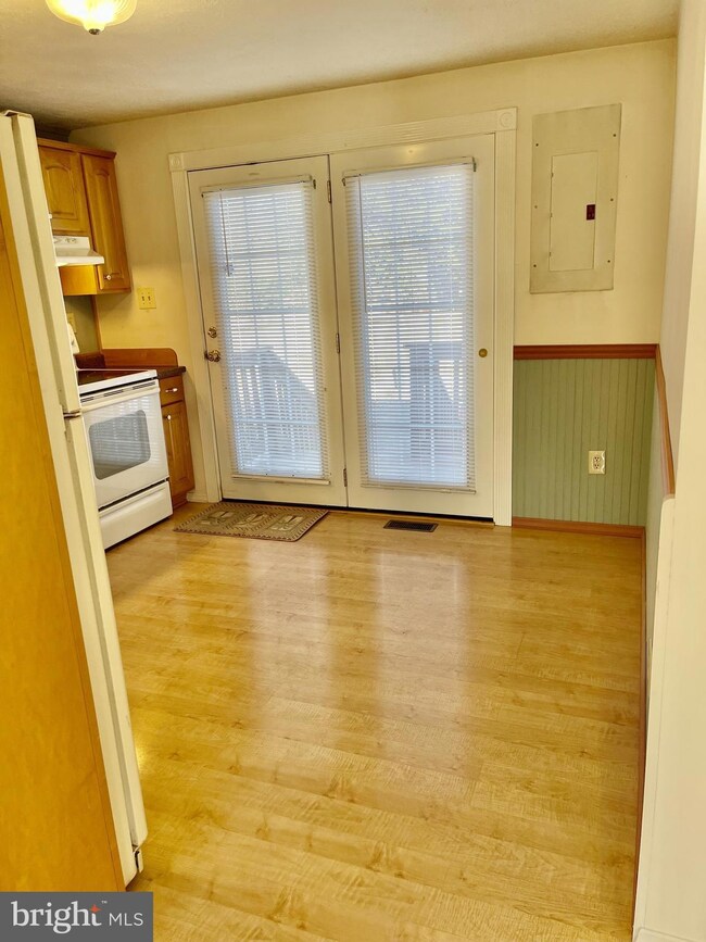 671 A E G St, Purcellville, VA 20132 - photo 5