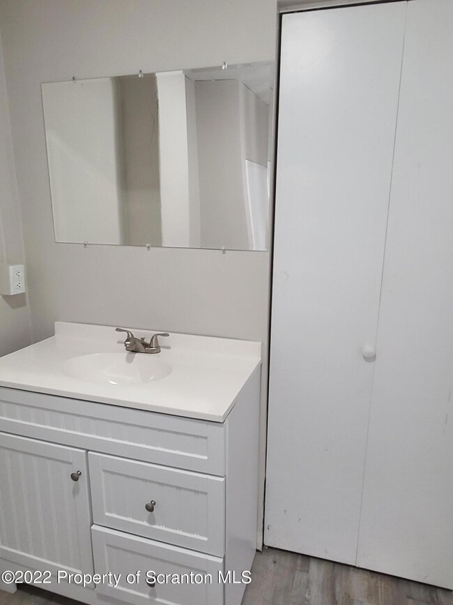 102 Delaware 2-C Ave, Olyphant, PA 18447 - photo 5
