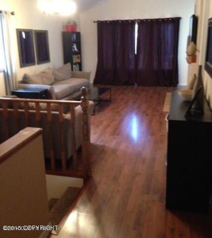 sarichef living area