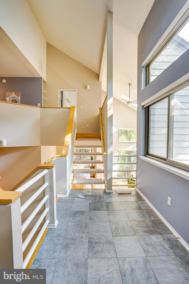 2148 S Bay Ln, Reston, VA 20191 - photo 6