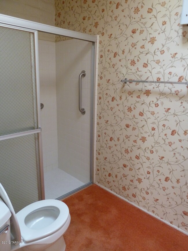 10172 N Valle Del Oro Dr, Tucson, AZ 85737 - photo 7