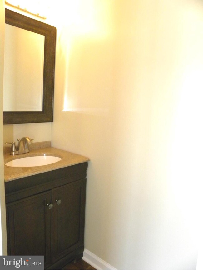 1135 Carrington Ave, Capitol Heights, MD 20743 - photo 5