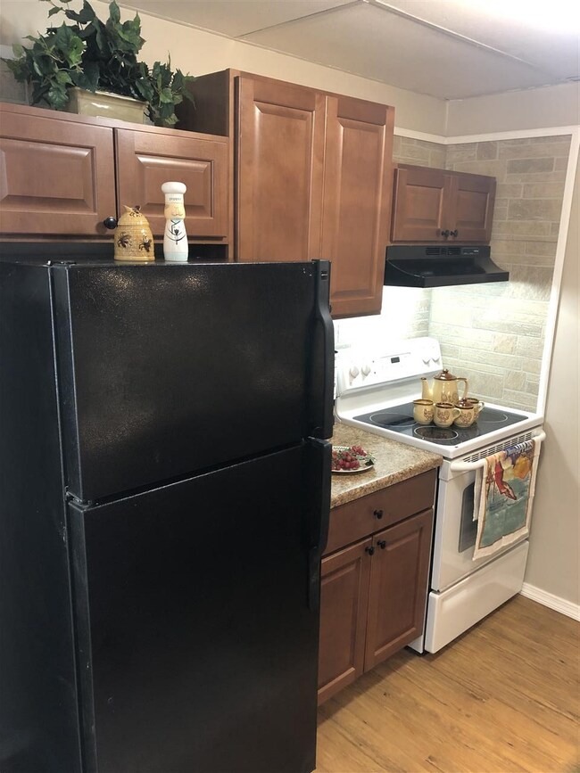 45C Constitution Dr, Londonderry, NH 03053 - photo 2