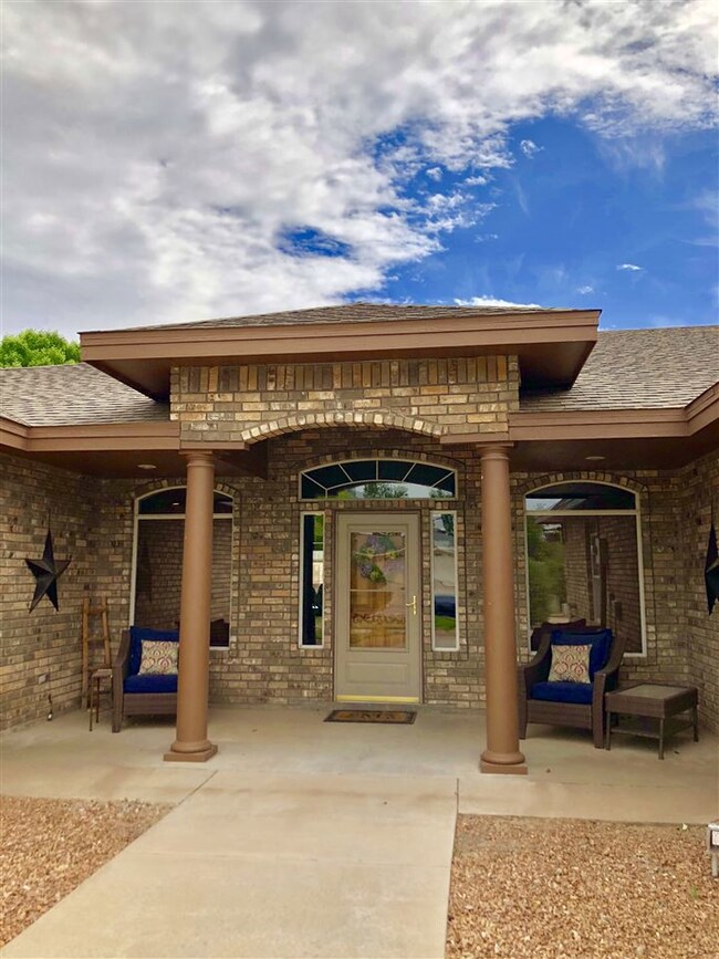 304 Camino Real, Alamogordo, NM 88310 - photo 3