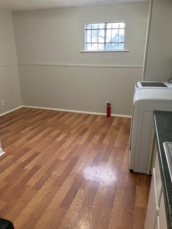 3445 Mount Pleasant St, Houston, TX 77021 - photo 6