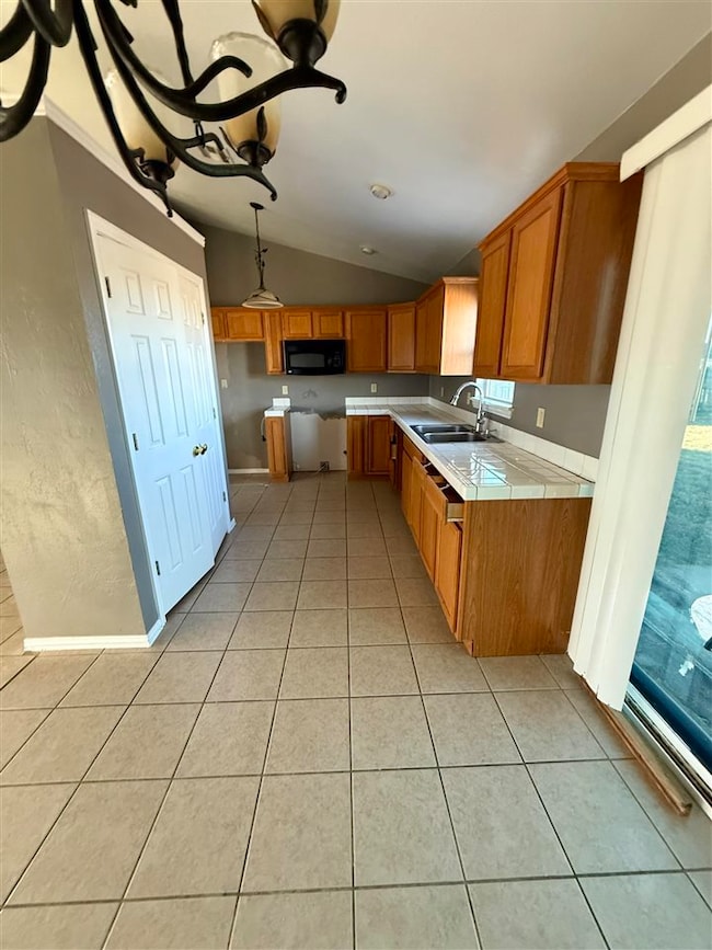 606 Hampton Dr, Ponca City, OK 74601 - photo 4