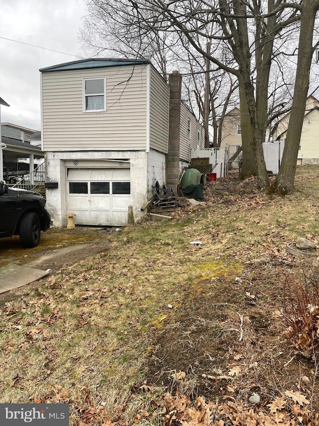 144 E Pine St, Dunmore, PA 18512 - photo 7