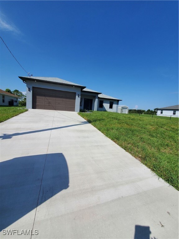 368 Glenridge Dr, Lehigh Acres, FL 33974 - photo 5