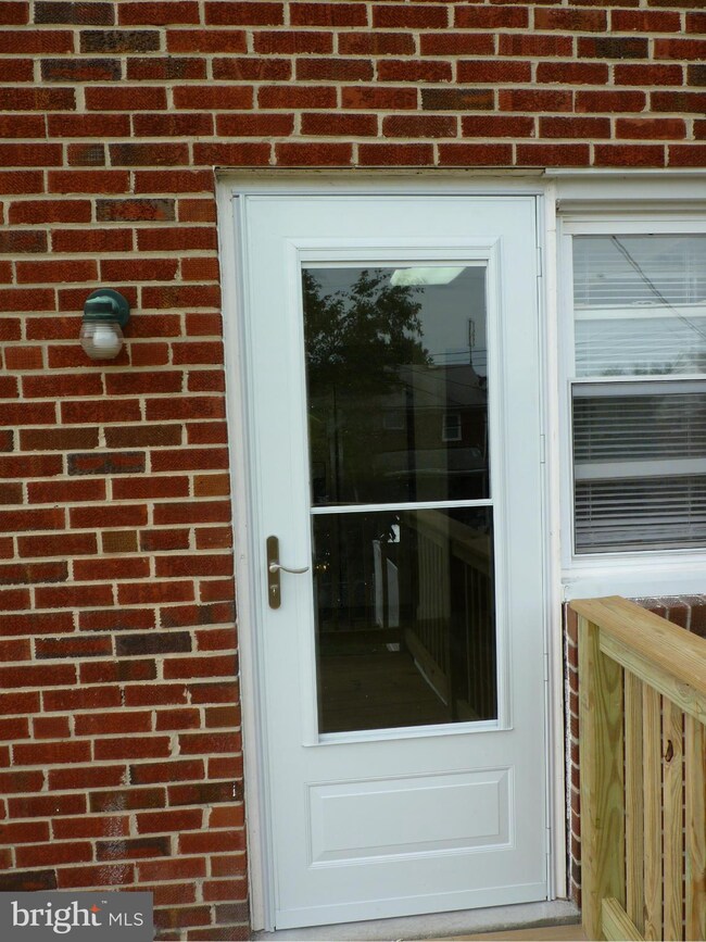 6505 Belle Vista Ave, Baltimore, MD 21206 - photo 5